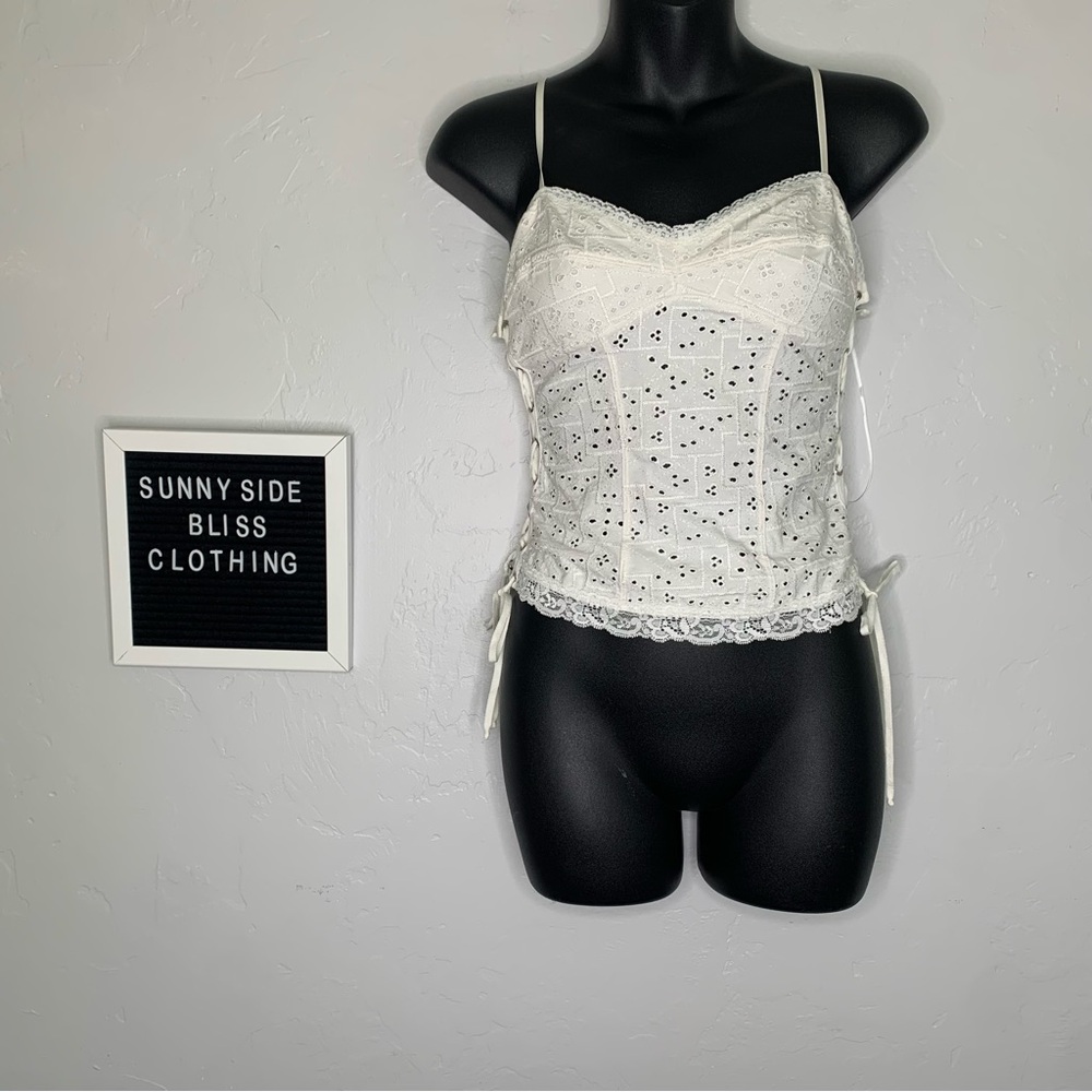 Guess Y2K White Eyelet Lace Up Bustier Crop Tank Top Extra Small Vintage Lace